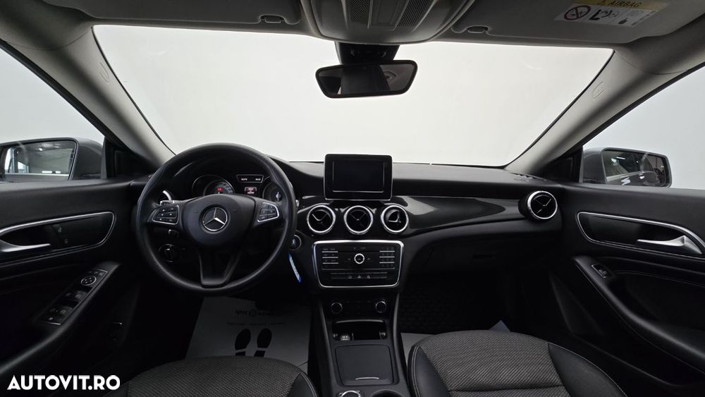 Mercedes-Benz CLA - 14
