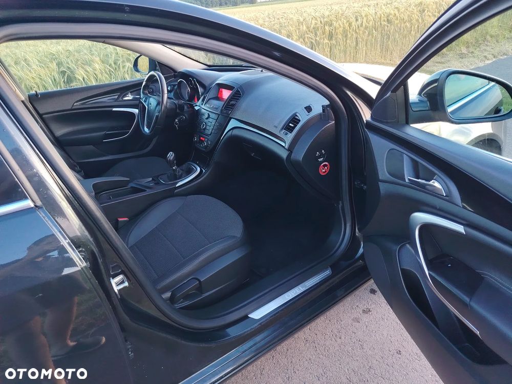 Opel Insignia 2.0 CDTI - 11