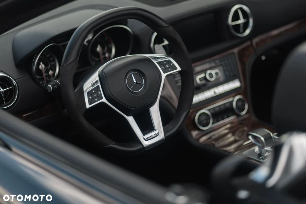 Mercedes-Benz SL - 20
