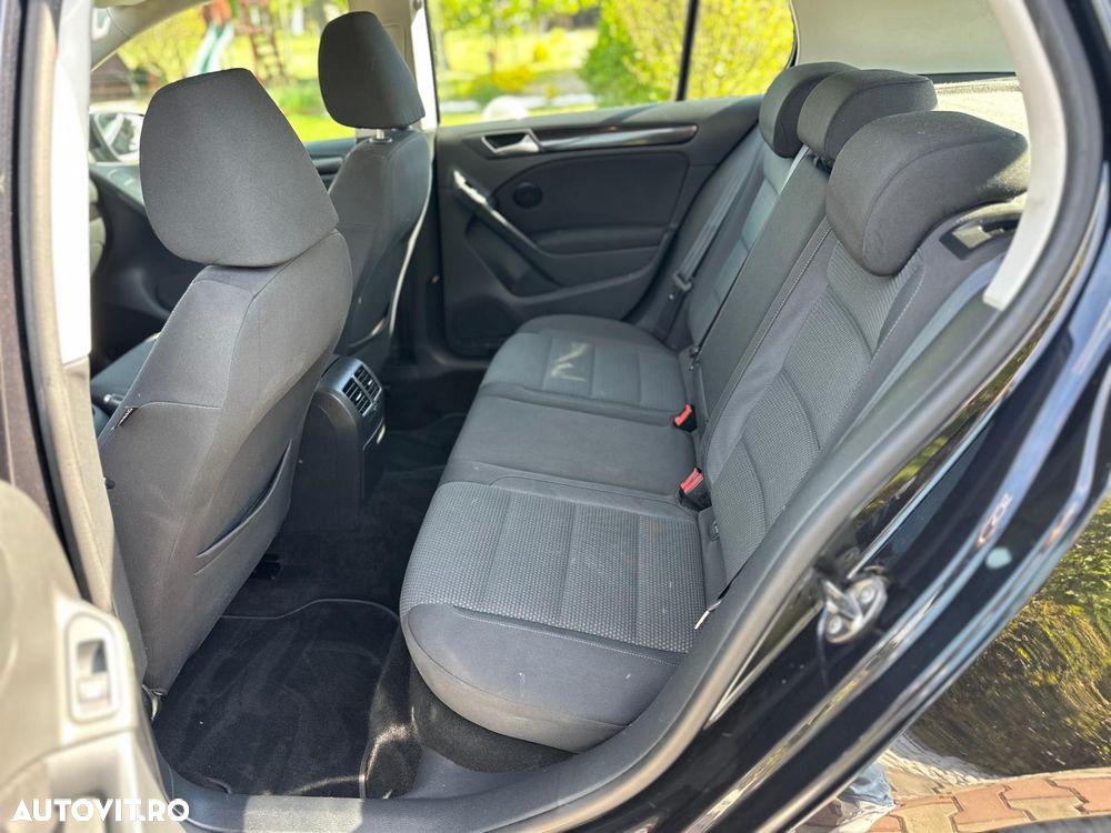 Volkswagen Golf 1.6 Team - 28