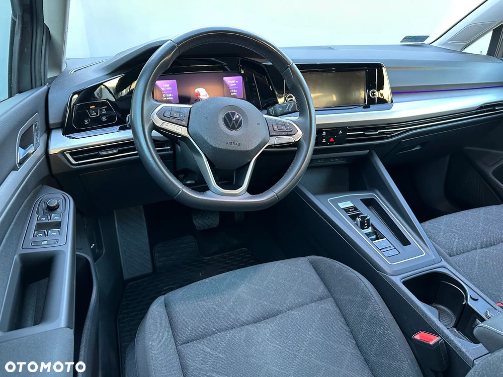 Volkswagen Golf VIII 1.5 eTSI EVO Life DSG - 6