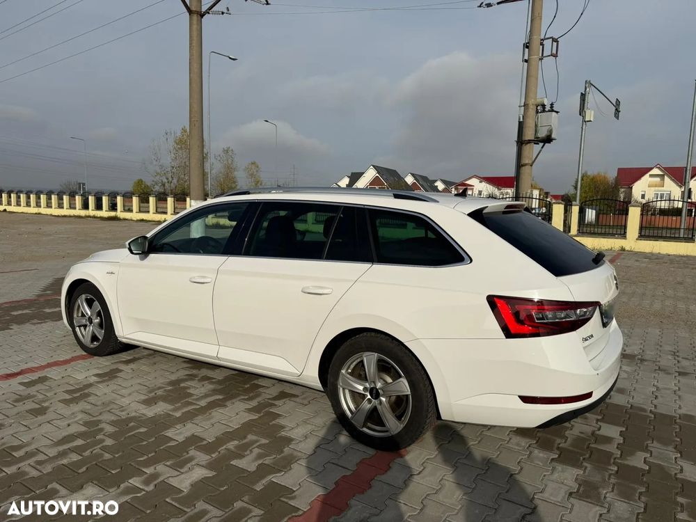 Skoda Superb 2.0 TDI 4X4 DSG Laurin & Klement - 4