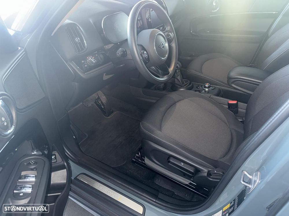 MINI Countryman Cooper SE ALL4 Auto - 6