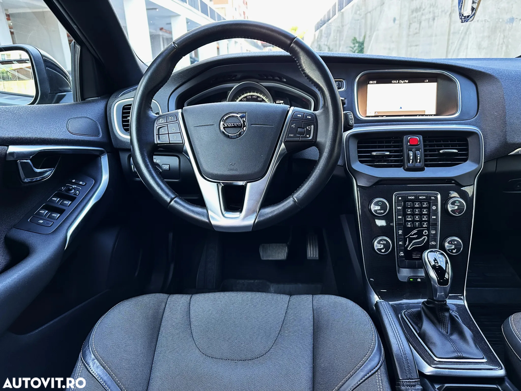 Volvo V40 D2 Aut. Momentum - 11