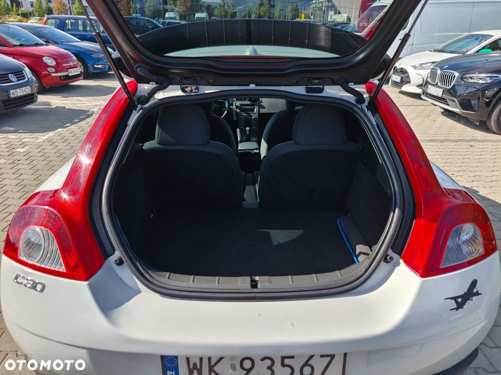 Volvo C30 1.6D - 11