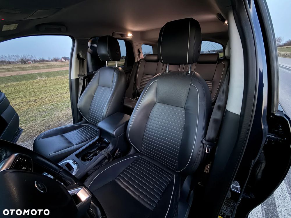 Land Rover Discovery Sport TD4 HSE Luxury - 34