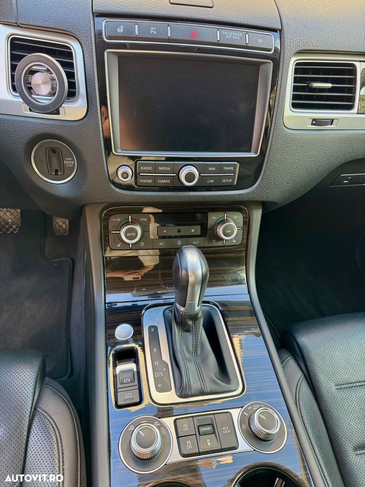 Volkswagen Touareg V6 TDI BMT Supreme Plus - 10