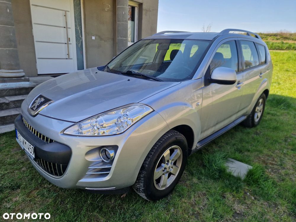 Peugeot 4007 7-Sitzer Sport - 1