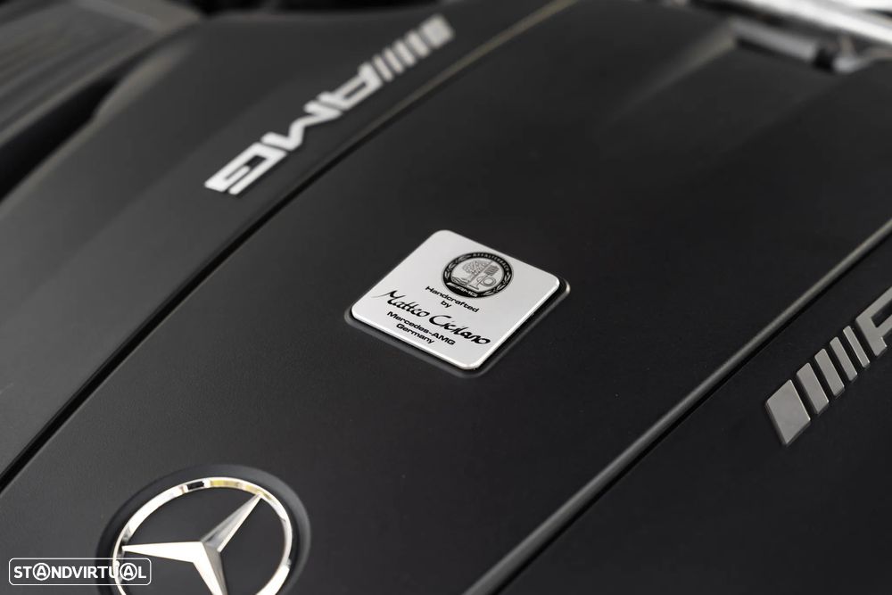 Mercedes-Benz AMG GT R - 14