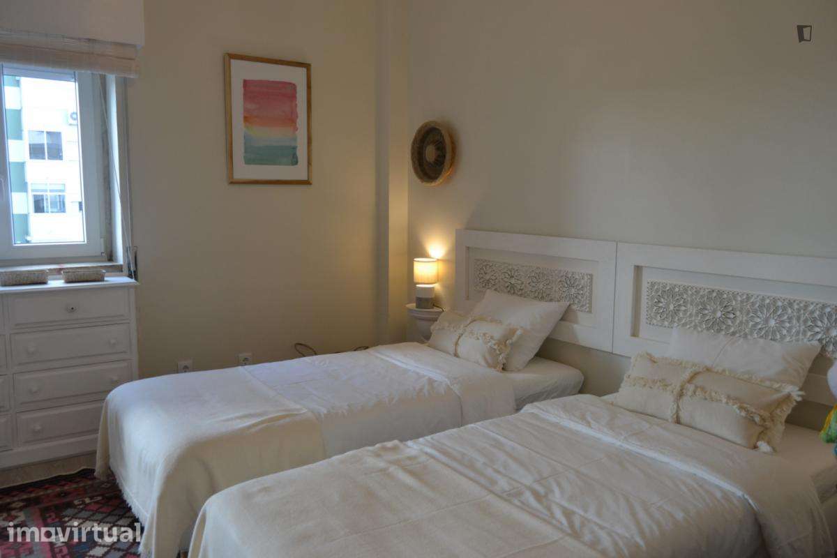 Apartamento com 2 quartos - localizado em Campo de Ourique Lisbon - Grande imagem: 3/11