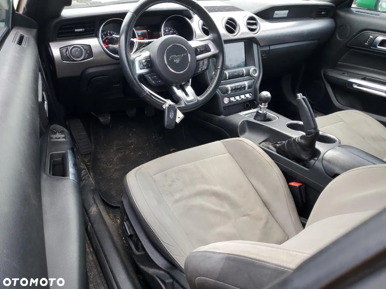 Ford Mustang 2.3 EcoBoost - 8