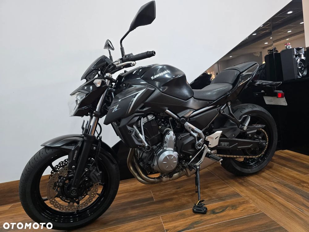 Kawasaki Z 650 - 7