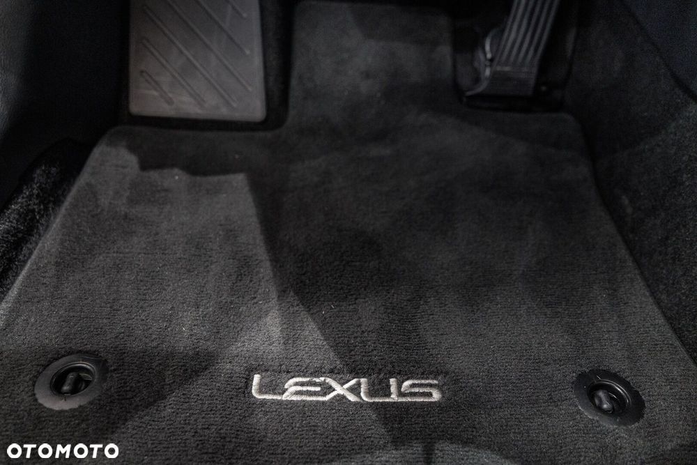 Lexus RX 350h F Sport Design - 33