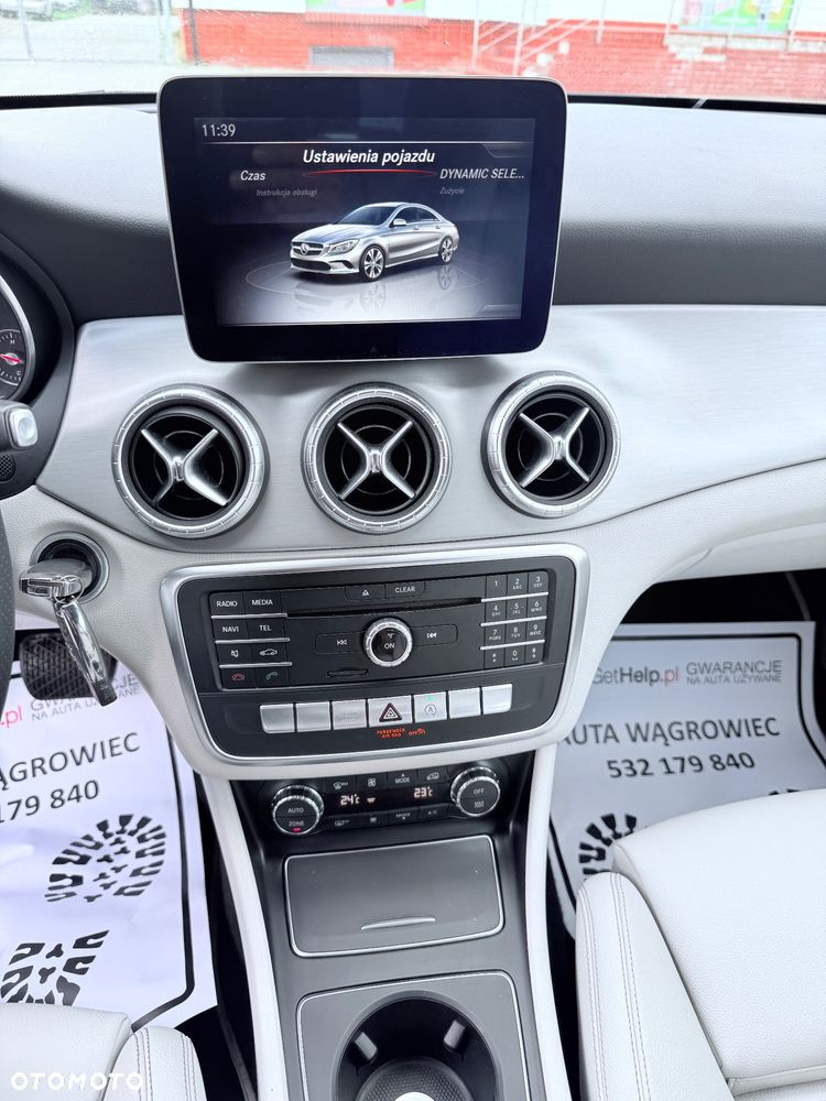 Mercedes-Benz CLA 250 7G-DCT AMG Line - 23