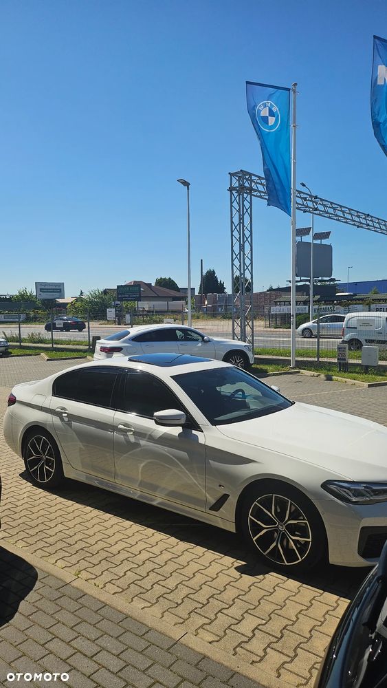 BMW Seria 5 540d xDrive mHEV M Sport sport - 12