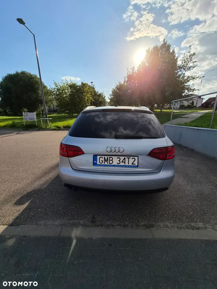 Audi A4 Avant 2.0 TDI DPF Ambiente - 10