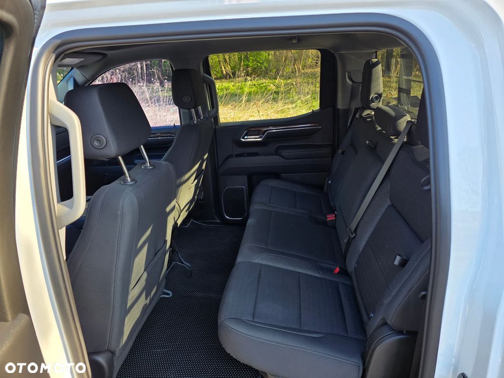 Chevrolet Silverado - 15