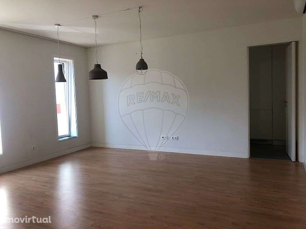 Apartamento T2 para arrendamento - Grande imagem: 2/13