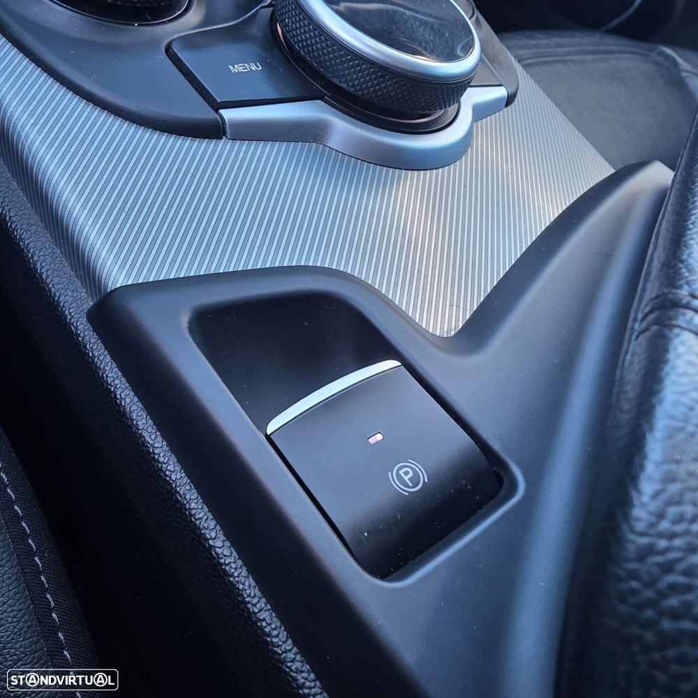 Alfa Romeo Stelvio 2.2 D Super AT8 - 27