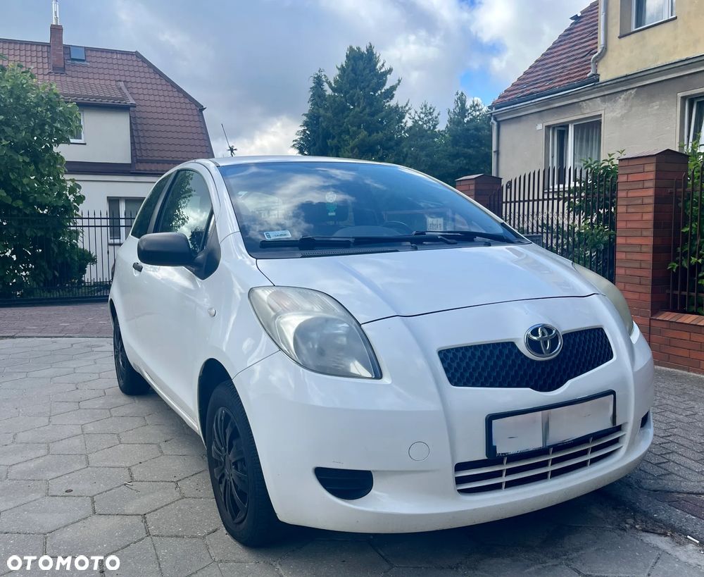 Toyota Yaris 1.0 Luna - 1
