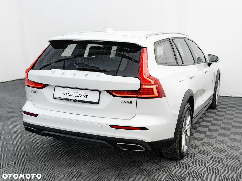 Volvo V60 Cross Country D4 AWD - 6