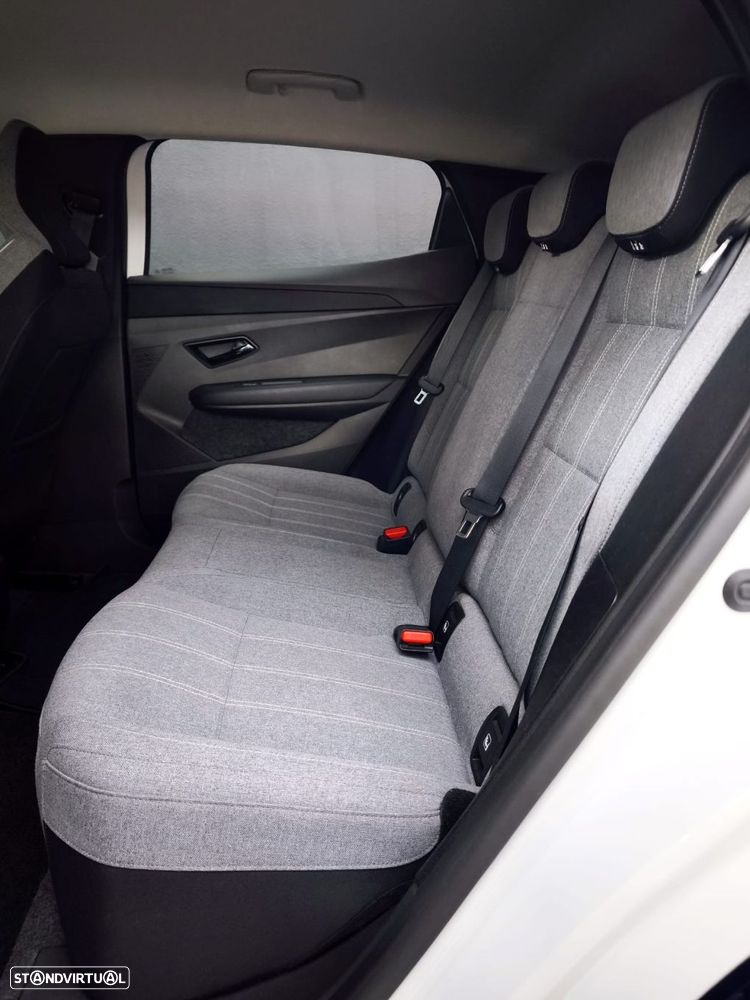 Renault Mégane E-Tech - 14