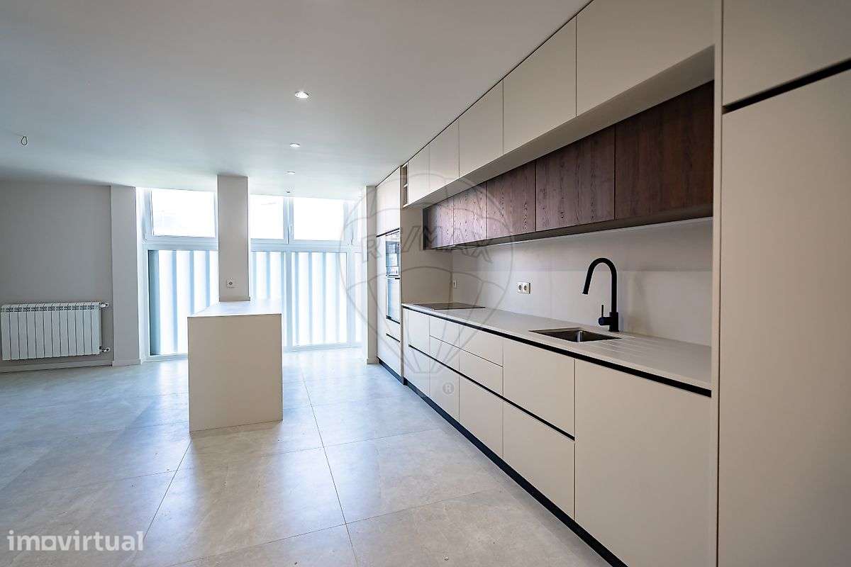 Apartamento T5 para venda - Grande imagem: 2/49