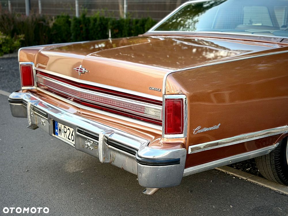 Lincoln Continental - 21