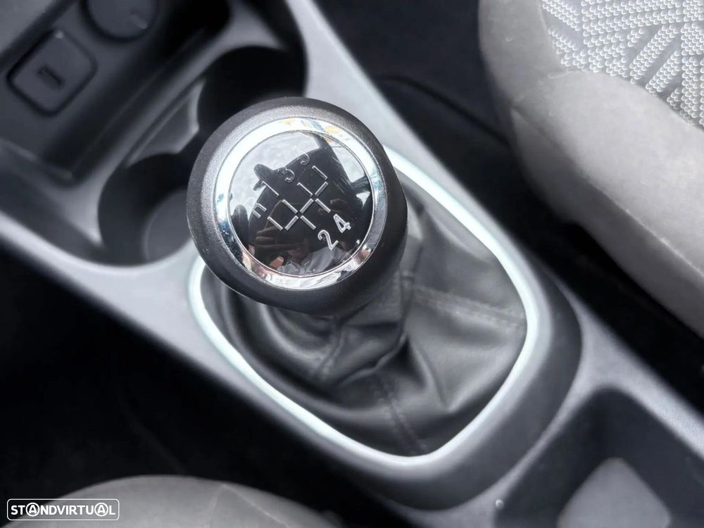 Opel Corsa 1.2 Dynamic - 50