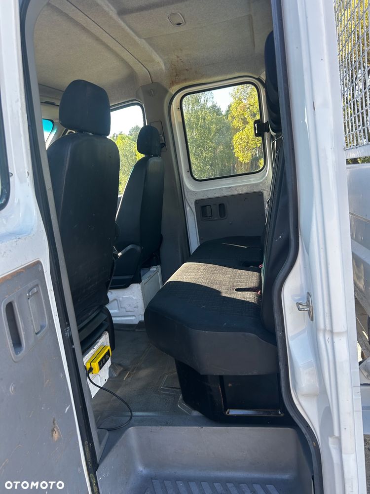 Mercedes-Benz Sprinter - 12