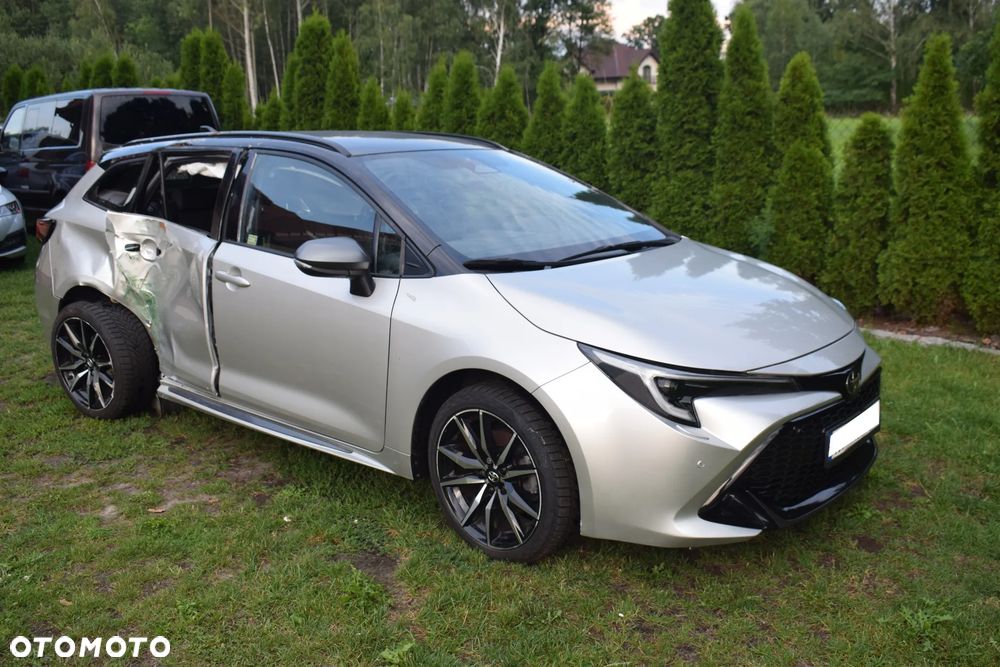 Toyota Corolla 2.0 Hybrid GR Sport Dynamic - 3