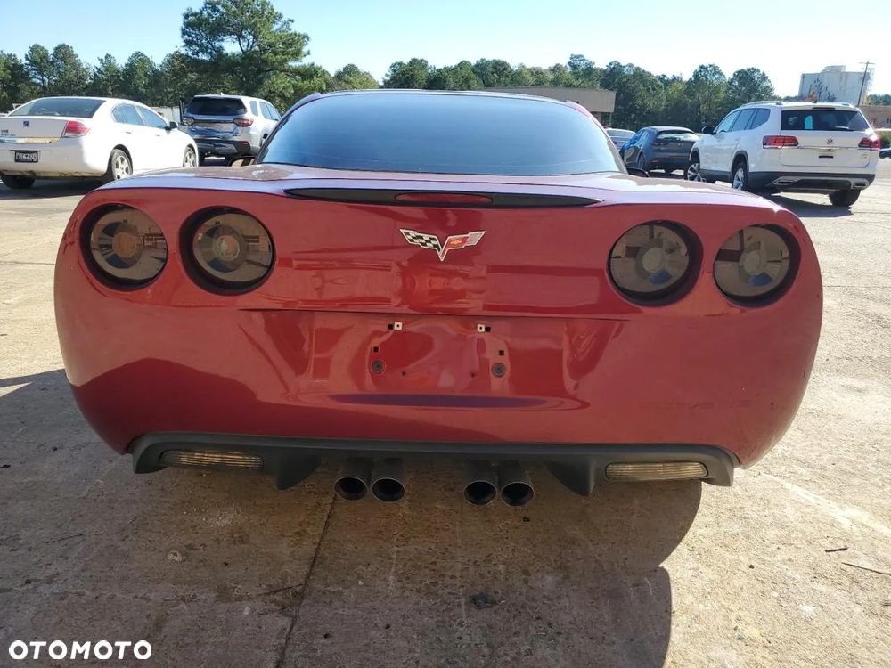 Chevrolet Corvette - 6