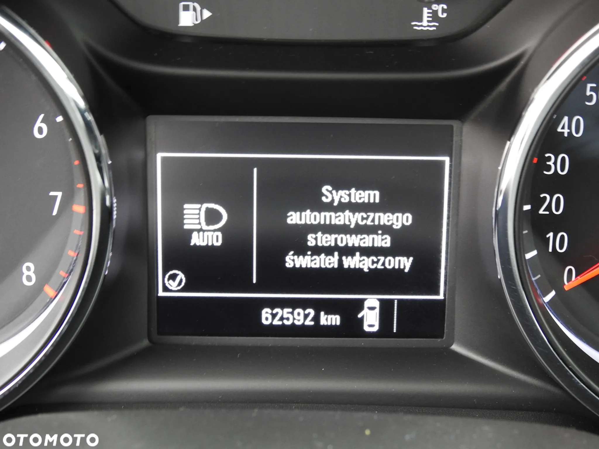 Opel Astra 1.2 Turbo Business Edition - 22