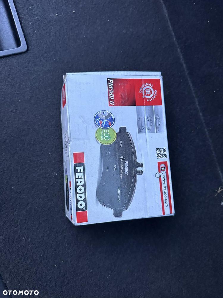 Toyota Avensis 2.0 D-4D Premium - 18