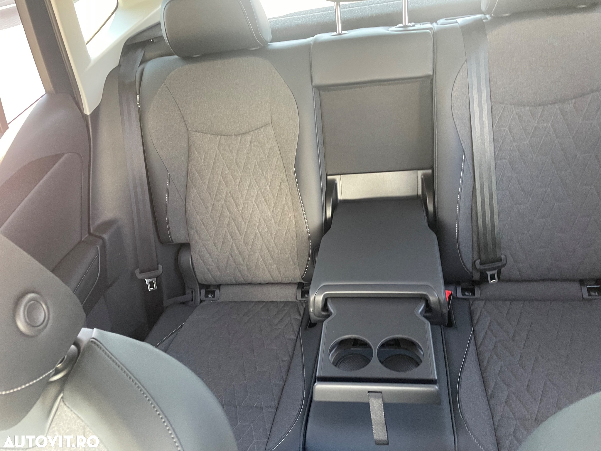 Volkswagen Tiguan 2.0 TDI DSG 4Motion Advanced - 32