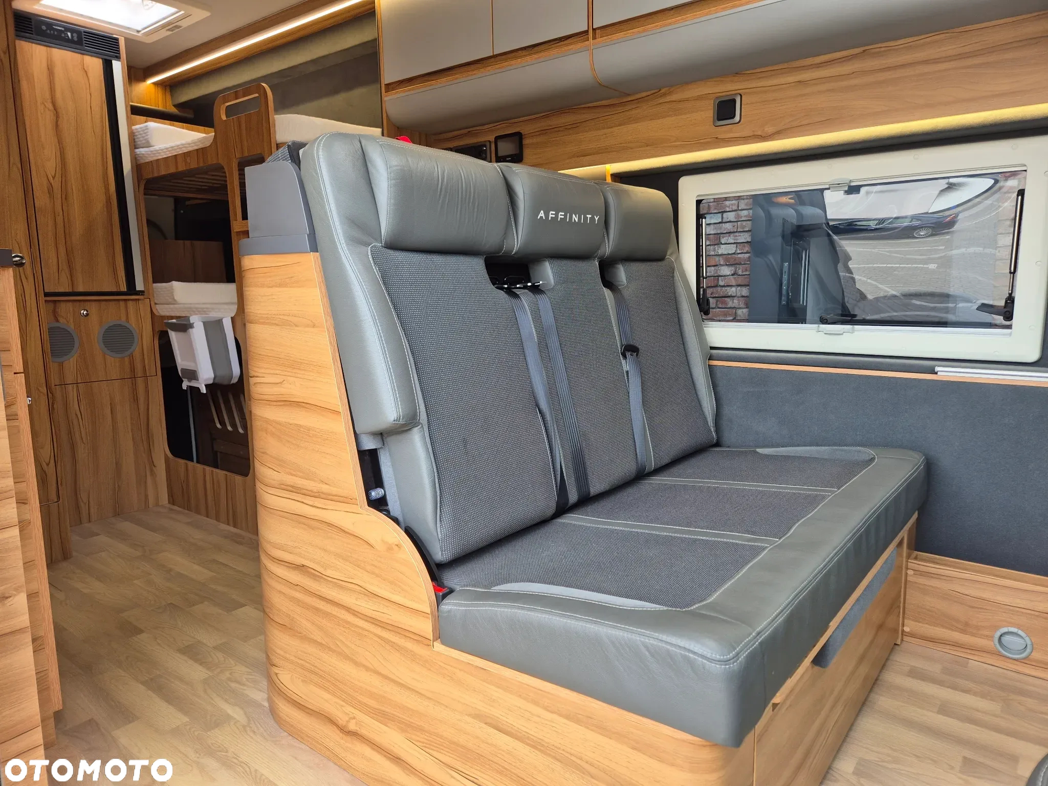 Affinity FIVE - 7
