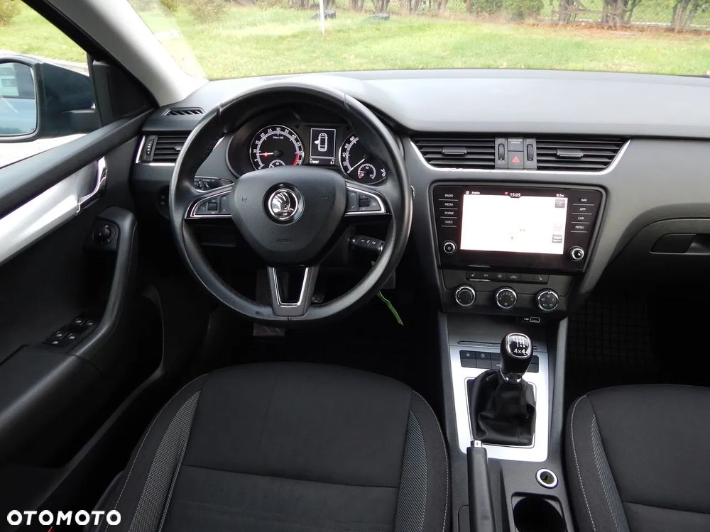 Skoda Octavia 2.0 TDI (Green tec) 4x4 Ambition - 11