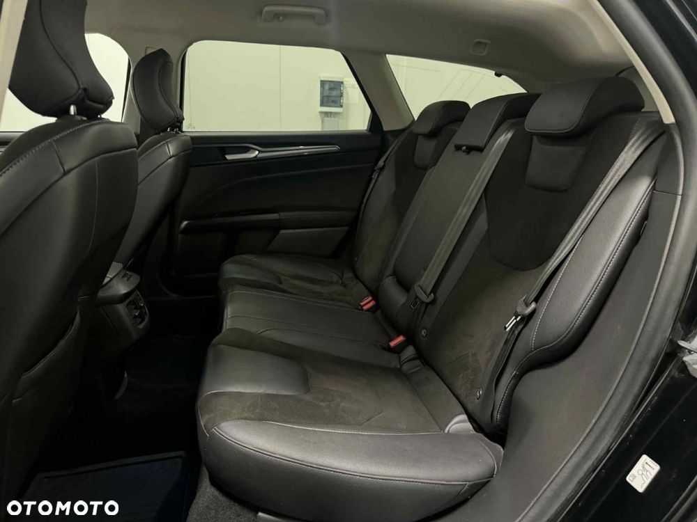 Ford Mondeo 2.0 Hybrid Titanium GPF - 17