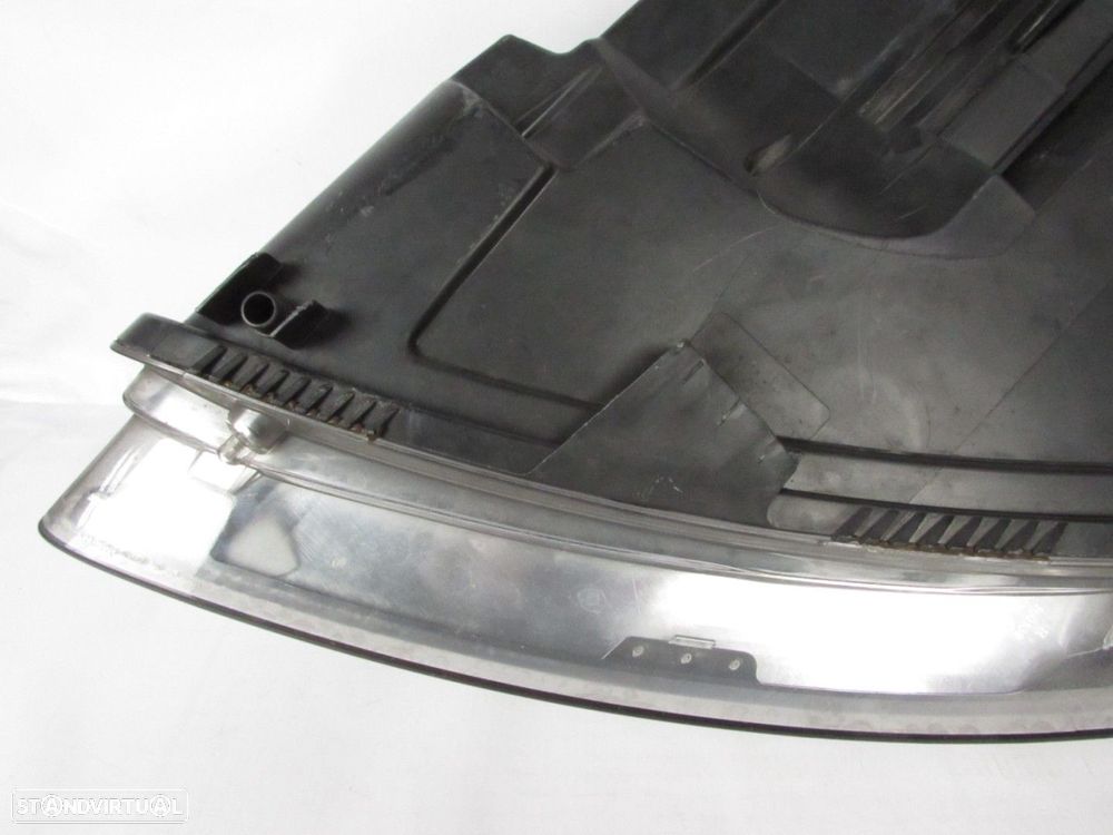 Farol Xenon Direito Seminovo/ Original AUDI A6 (4F2, C6)/AUDI A6 Avant (4F5, C6) - 8