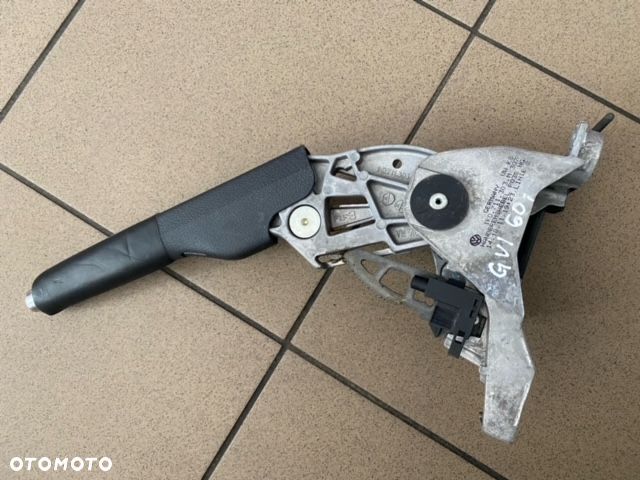 Dźwignia ręcznego 1K0711303M VW Golf VI - 1