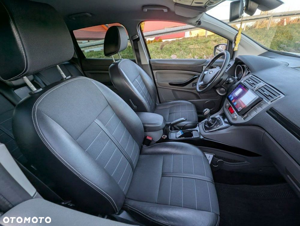 Ford Kuga 2.0 TDCi 4WD Titanium - 3