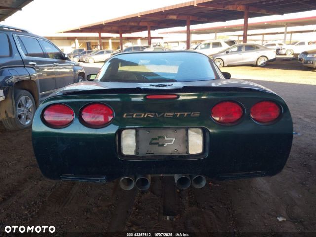 Chevrolet Corvette - 7