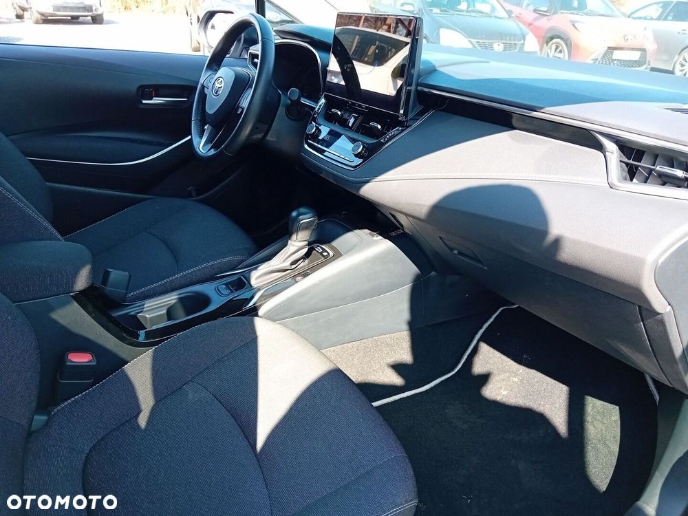 Toyota Corolla 1.8 Hybrid Style - 18