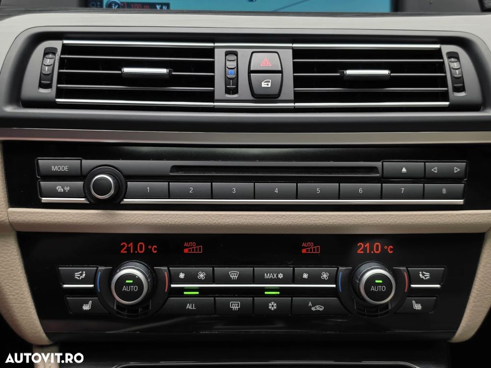 BMW Seria 5 520d Sport-Aut. - 32