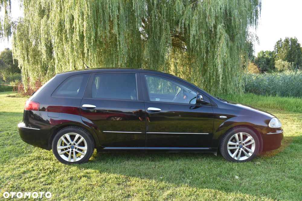 Fiat Croma 1.9 Multijet 16V DPF Emotion - 20