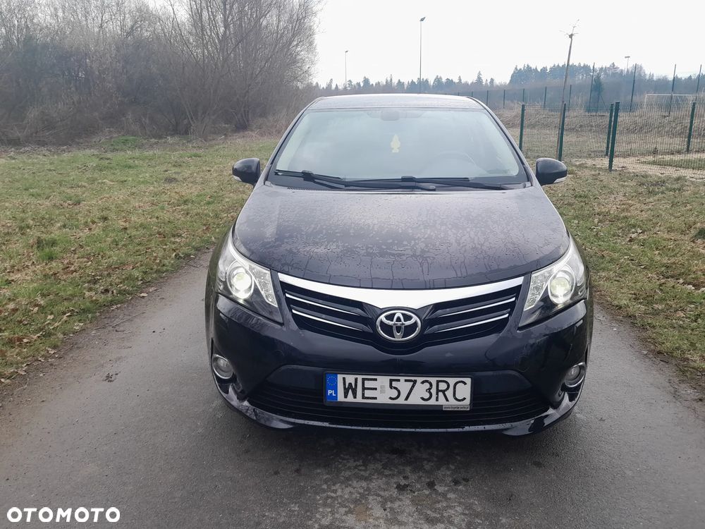 Toyota Avensis 2.2 D-CAT Premium - 1
