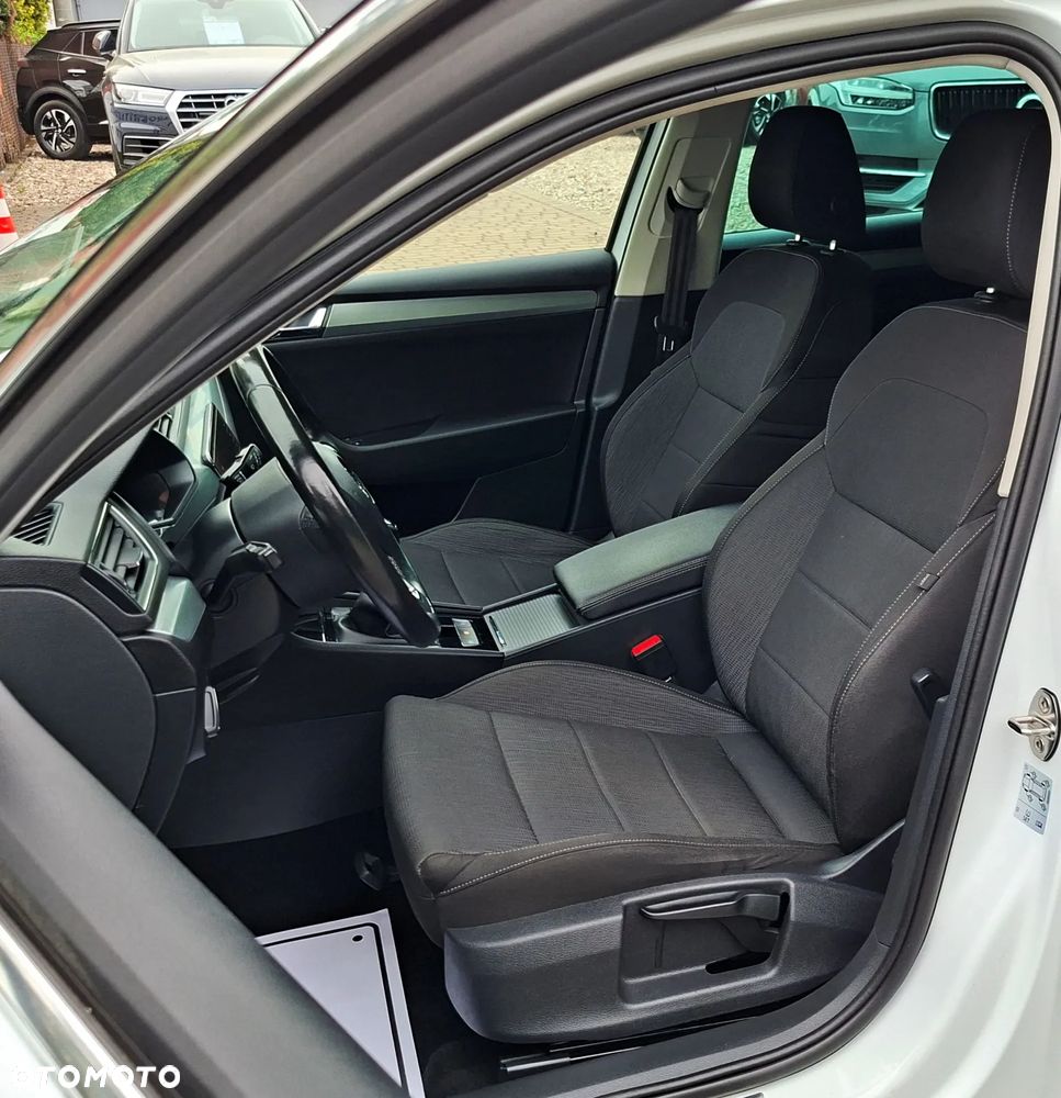 Skoda Superb 2.0 TDI Premium Edition - 19