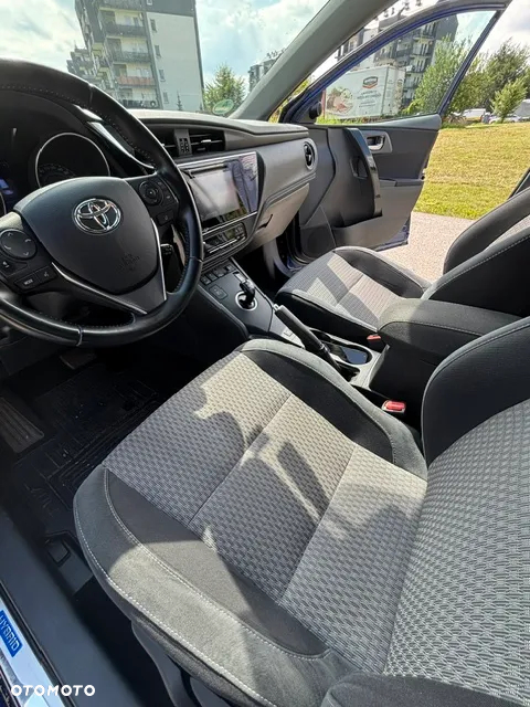 Toyota Auris - 9