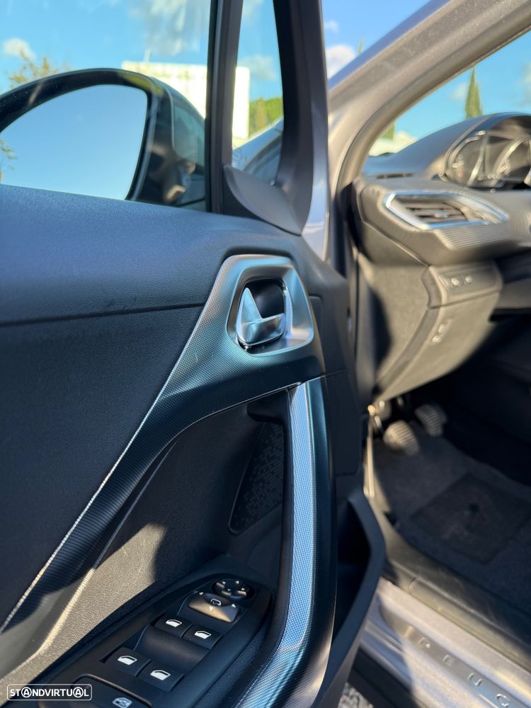 Peugeot 2008 PureTech 130 Stop&Start Allure - 13