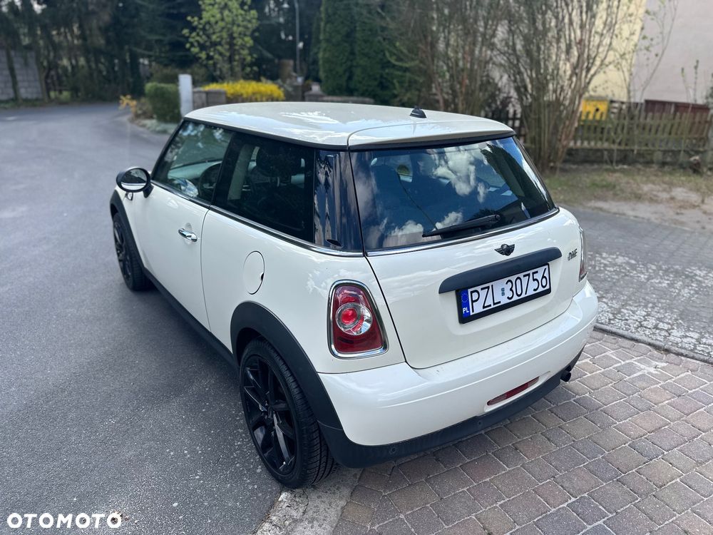 MINI ONE - 6